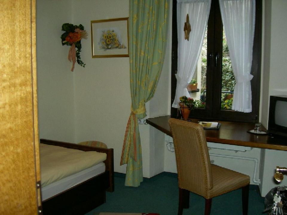 Hotel Bären Verbandsgemeinde Verbandsgemeinde Bernkastel-Kues Kamer foto