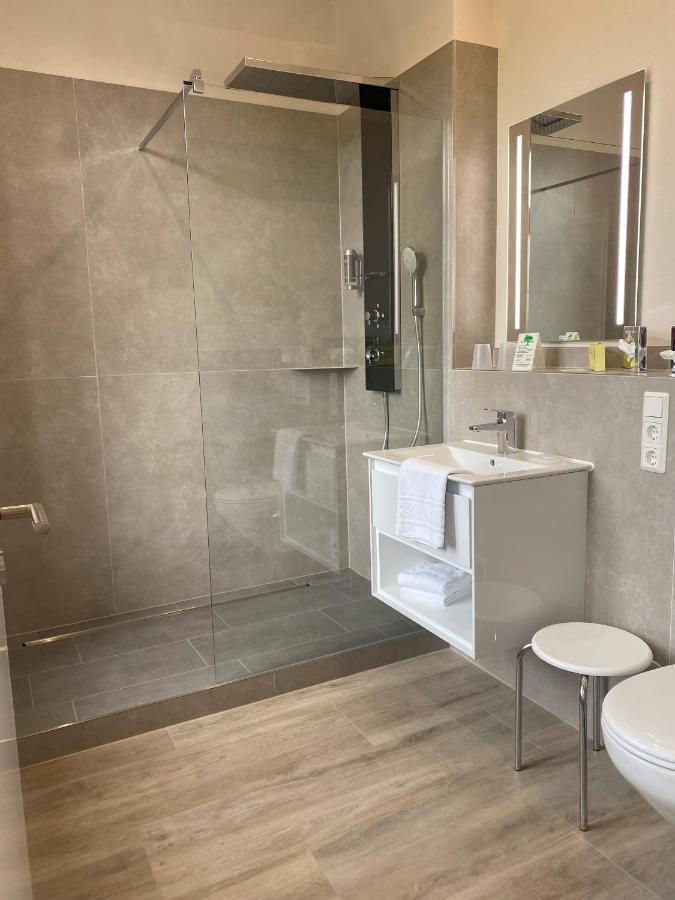 Hotel Bären Verbandsgemeinde Verbandsgemeinde Bernkastel-Kues Buitenkant foto
