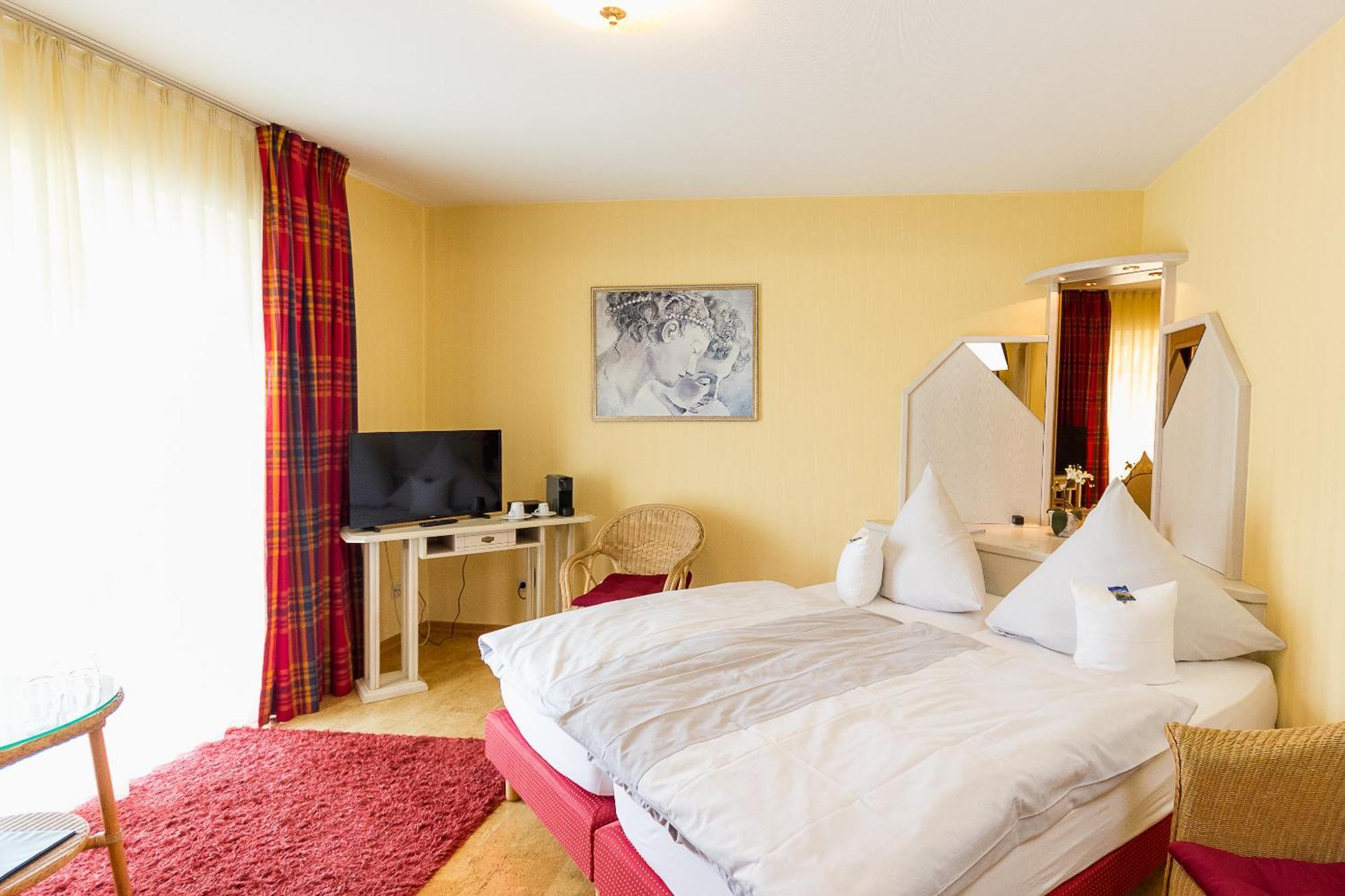 Hotel Bären Verbandsgemeinde Verbandsgemeinde Bernkastel-Kues Buitenkant foto