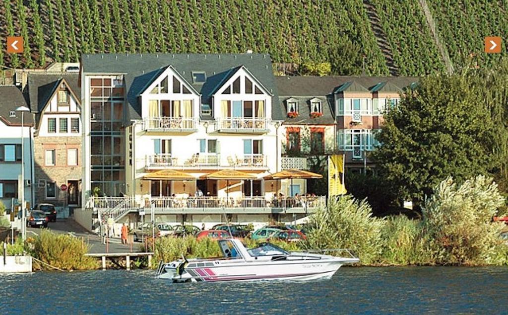 Hotel Bären Verbandsgemeinde Verbandsgemeinde Bernkastel-Kues Buitenkant foto